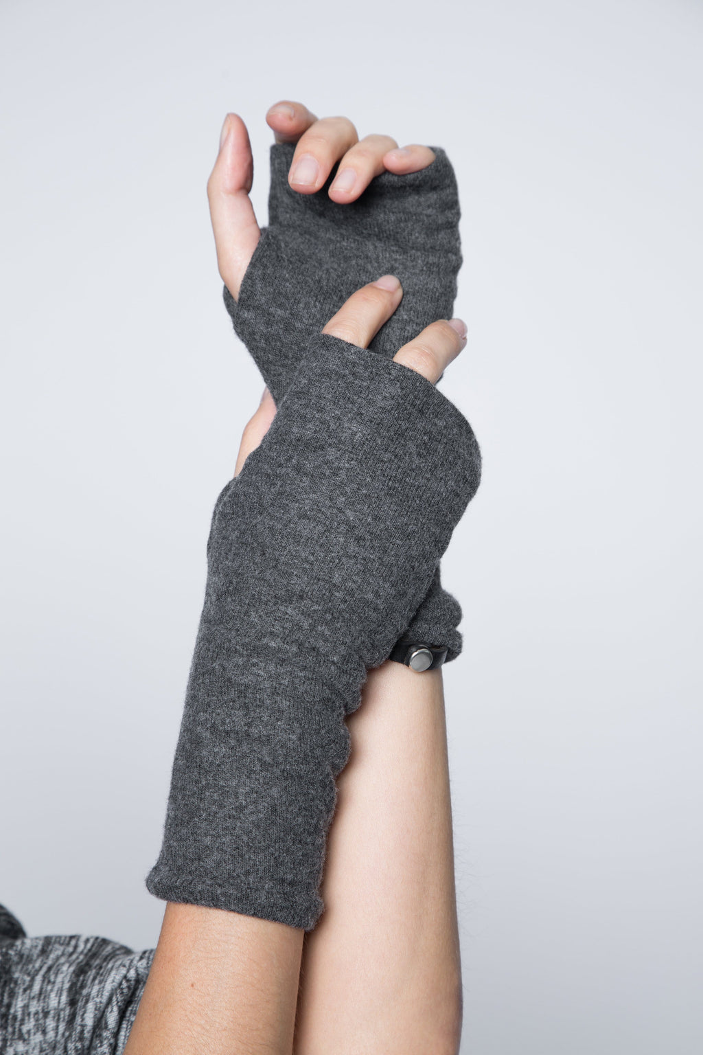 One size double layer fingerless glove in charcoal gray