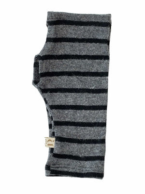 One size fingerless glove single layer in black and charcoal stripe